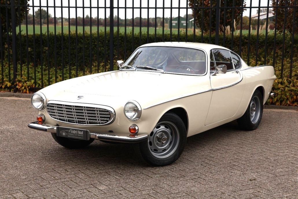Volvo P1800 for sale | Volvo P1800 S – 1966 | Dutch Delivered | Fully Restored | Custom Brown Leather Interior