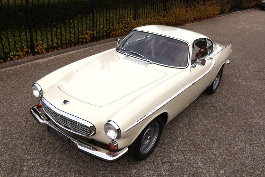Volvo P1800 for sale | Volvo P1800 S – 1966 | Dutch Delivered | Fully Restored | Custom Brown Leather Interior - Image 4