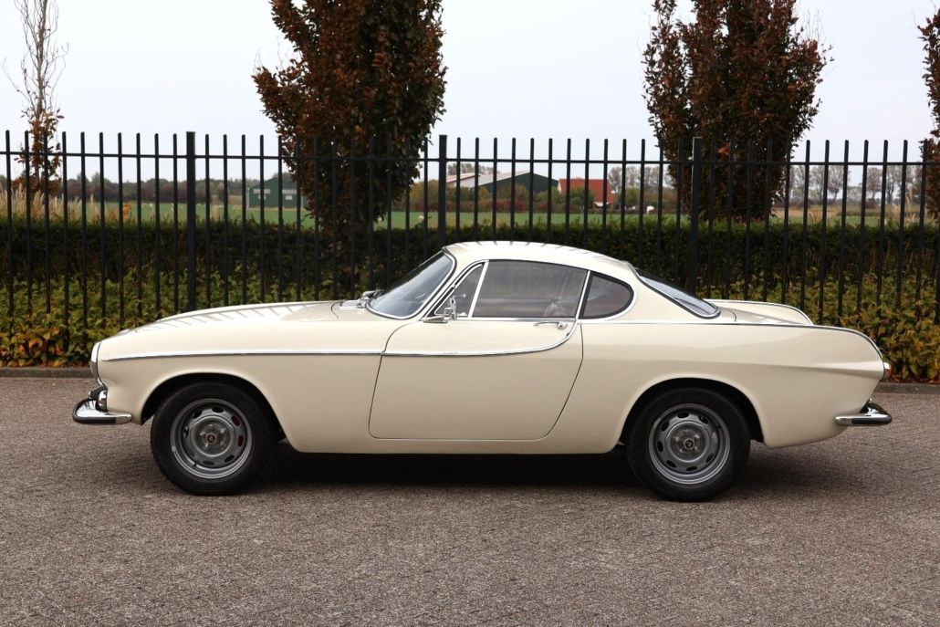 Volvo P1800 for sale | Volvo P1800 S – 1966 | Dutch Delivered | Fully Restored | Custom Brown Leather Interior - Image 5