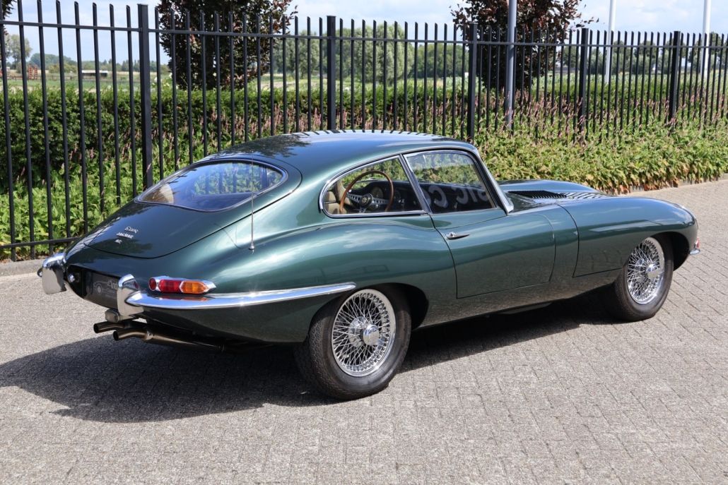 Jaguar E-Type for sale | Jaguar E-Type 4.2 FHC - Image 11
