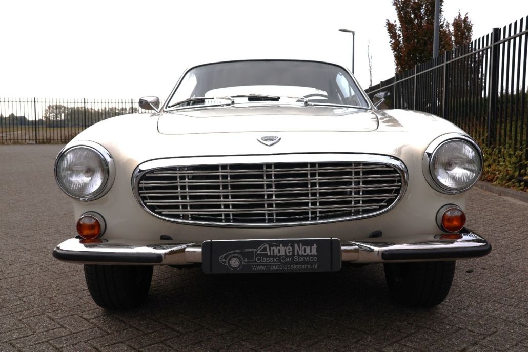 Volvo P1800 for sale | Volvo P1800 S – 1966 | Dutch Delivered | Fully Restored | Custom Brown Leather Interior - Image 19