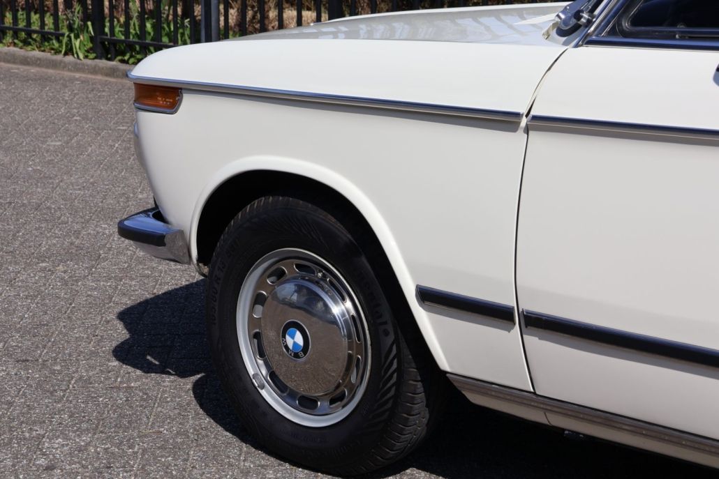 BMW 02 Series for sale | BMW 2002 - Image 22