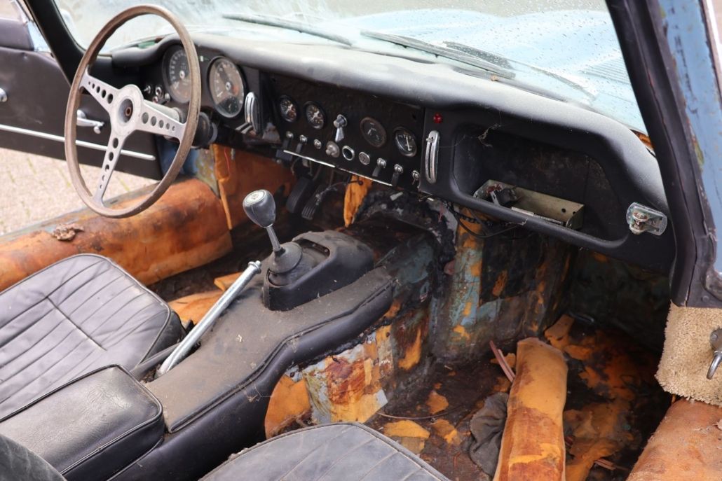 Jaguar E-Type for sale | Jaguar E-type 4.2 series 1 FHC – project - Image 25