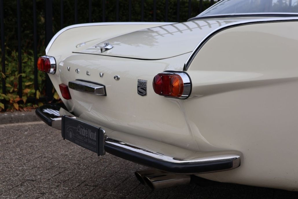 Volvo P1800 for sale | Volvo P1800 S – 1966 | Dutch Delivered | Fully Restored | Custom Brown Leather Interior - Image 25