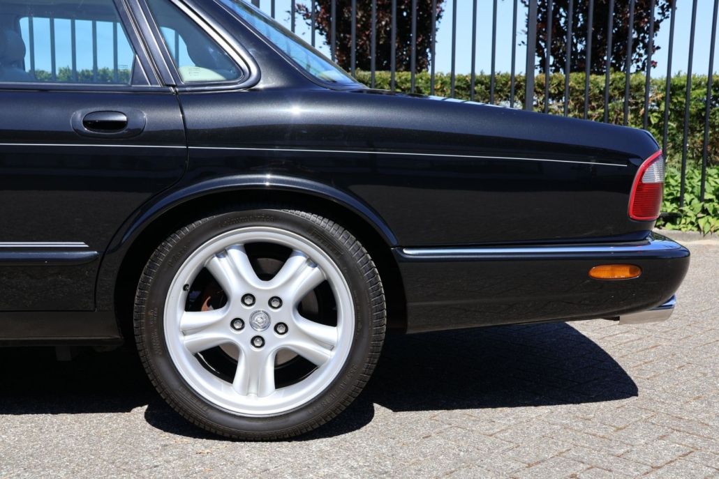 Jaguar XJ for sale | Jaguar XJ-R - Image 27