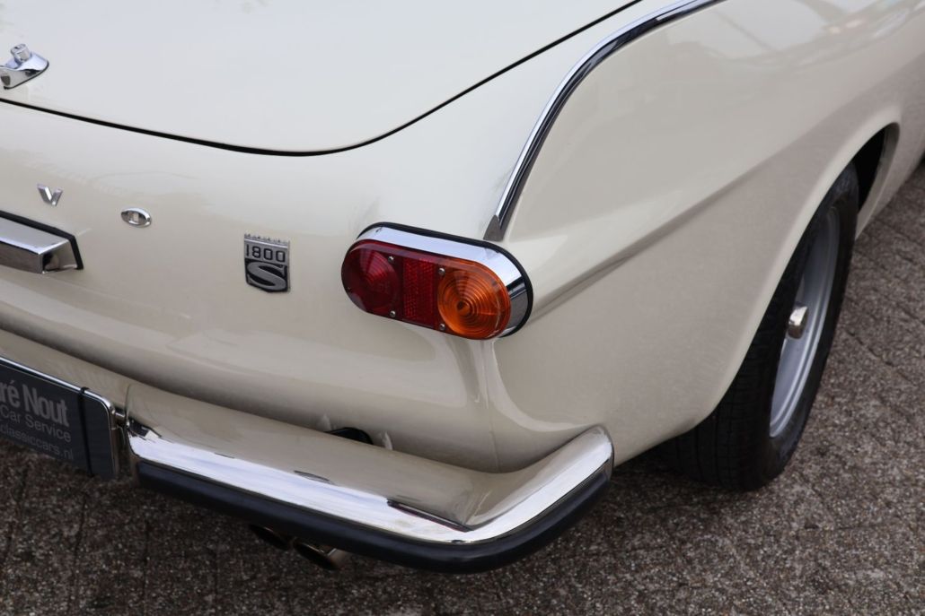 Volvo P1800 for sale | Volvo P1800 S – 1966 | Dutch Delivered | Fully Restored | Custom Brown Leather Interior - Image 27