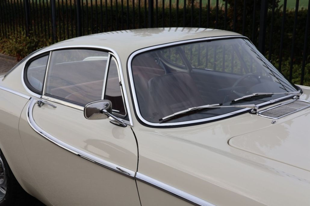 Volvo P1800 for sale | Volvo P1800 S – 1966 | Dutch Delivered | Fully Restored | Custom Brown Leather Interior - Image 29