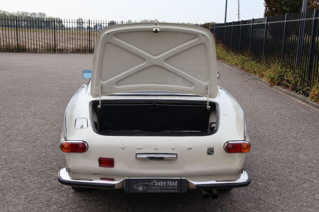 Volvo P1800 for sale | Volvo P1800 S – 1966 | Dutch Delivered | Fully Restored | Custom Brown Leather Interior - Image 30