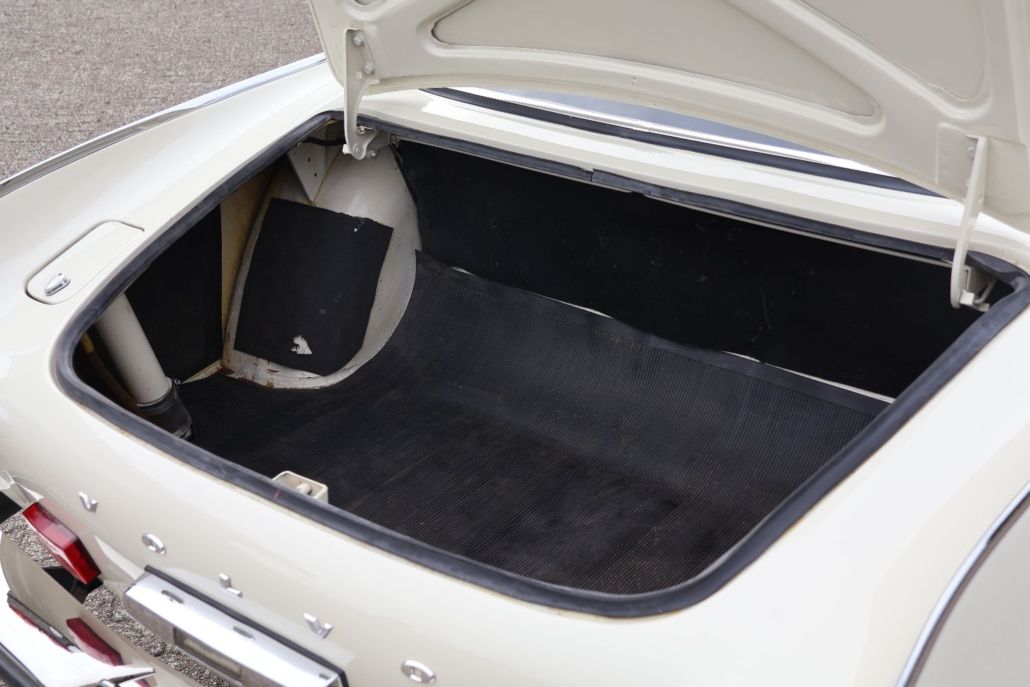 Volvo P1800 for sale | Volvo P1800 S – 1966 | Dutch Delivered | Fully Restored | Custom Brown Leather Interior - Image 31