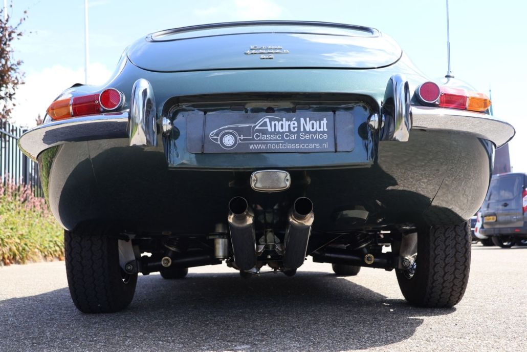 Jaguar E-Type for sale | Jaguar E-Type 4.2 FHC - Image 32
