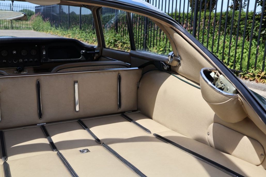 Jaguar E-Type for sale | Jaguar E-Type 4.2 FHC - Image 36