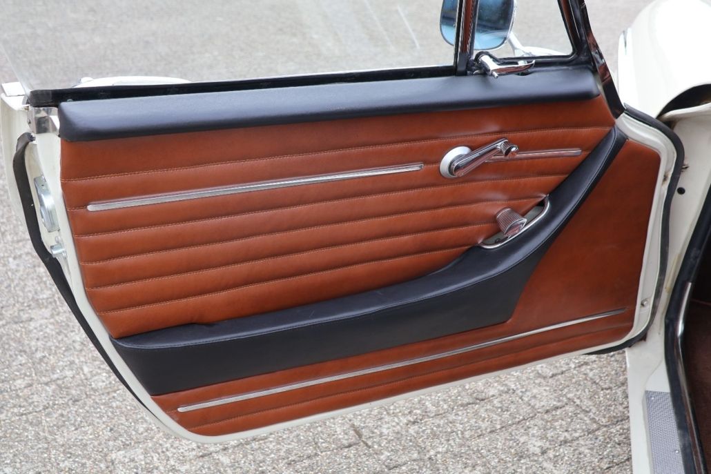 Volvo P1800 for sale | Volvo P1800 S – 1966 | Dutch Delivered | Fully Restored | Custom Brown Leather Interior - Image 39