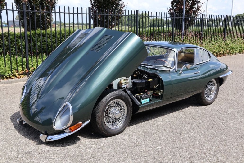 Jaguar E-Type for sale | Jaguar E-Type 4.2 FHC - Image 40