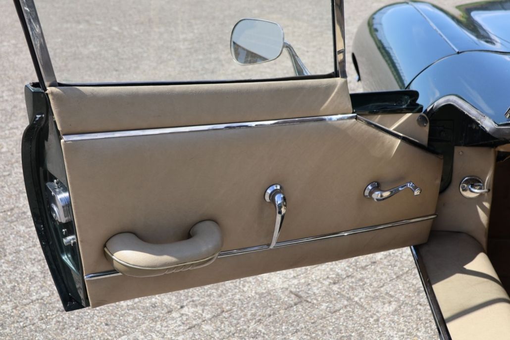 Jaguar E-Type for sale | Jaguar E-Type 4.2 FHC - Image 45