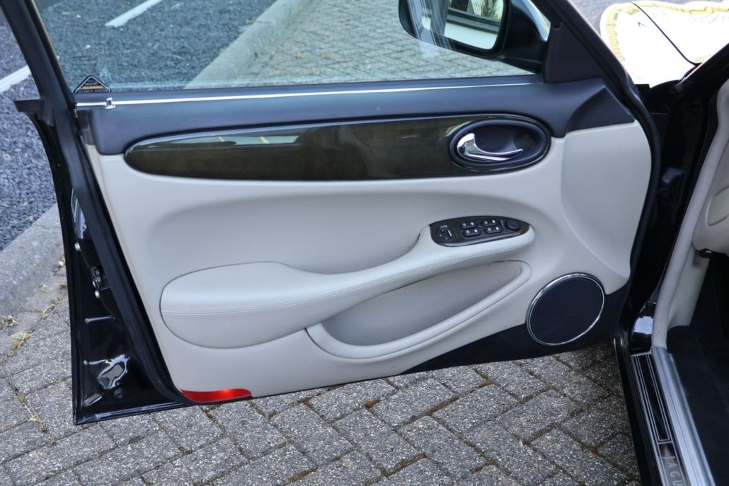 Jaguar XJ for sale | Jaguar XJ-R - Image 46