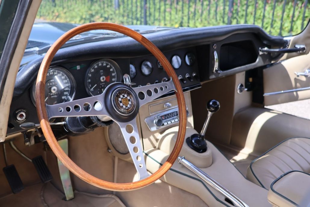 Jaguar E-Type for sale | Jaguar E-Type 4.2 FHC - Image 46