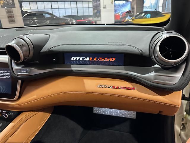 Ferrari GTC4Lusso for sale | FERRARI GTC4 Lusso V12 TETTO PANORAMA-LIFTING-TRIPLO STRATO-POWER - Image 13