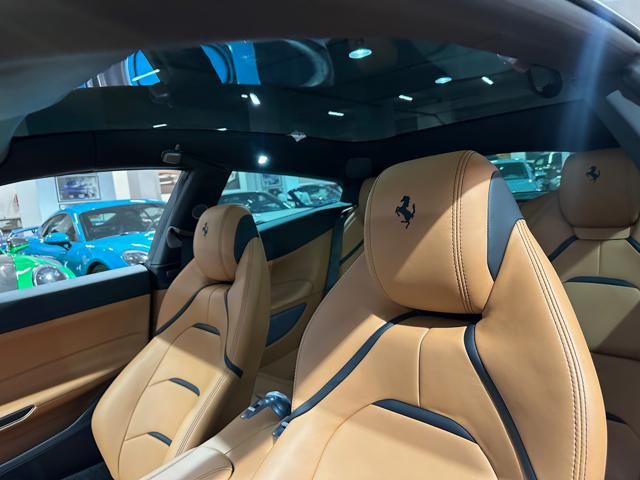 Ferrari GTC4Lusso for sale | FERRARI GTC4 Lusso V12 TETTO PANORAMA-LIFTING-TRIPLO STRATO-POWER - Image 11