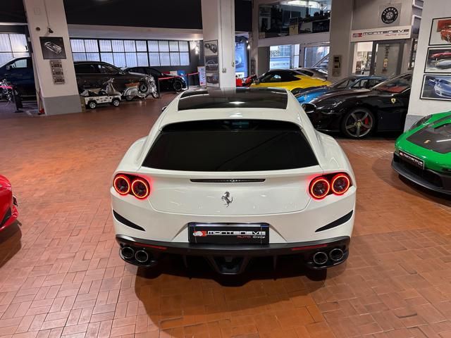 Ferrari GTC4Lusso for sale | FERRARI GTC4 Lusso V12 TETTO PANORAMA-LIFTING-TRIPLO STRATO-POWER - Image 5