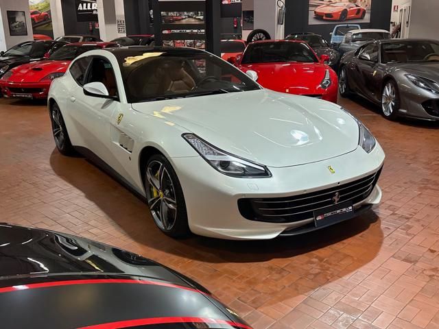 Ferrari GTC4Lusso for sale | FERRARI GTC4 Lusso V12 TETTO PANORAMA-LIFTING-TRIPLO STRATO-POWER - Image 18