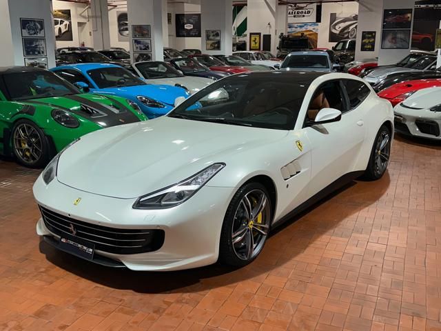 Ferrari GTC4Lusso for sale | FERRARI GTC4 Lusso V12 TETTO PANORAMA-LIFTING-TRIPLO STRATO-POWER - Image 24