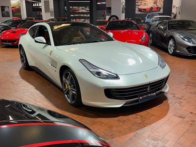 Ferrari GTC4Lusso for sale | FERRARI GTC4 Lusso V12 TETTO PANORAMA-LIFTING-TRIPLO STRATO-POWER - Image 19