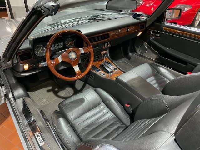 Jaguar XJ-S/XJS for sale | JAGUAR XJS 5.3 V12 CONVERTIBLE - PERFETTO STATO - Image 7