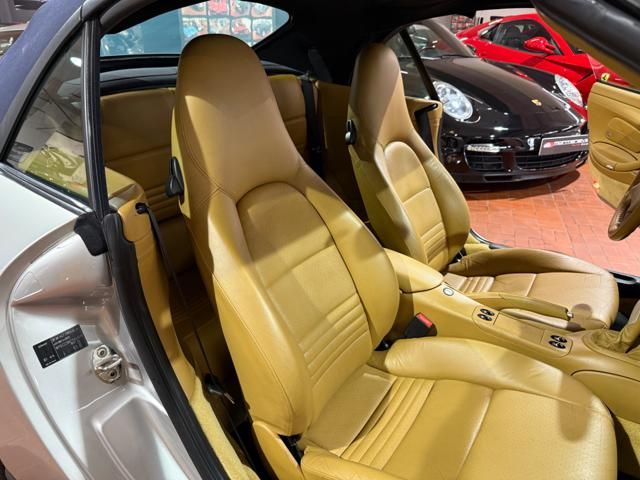 Porsche 911 for sale | PORSCHE 911 Carrera 4 Cabriolet-Manuale-Service book - Image 22