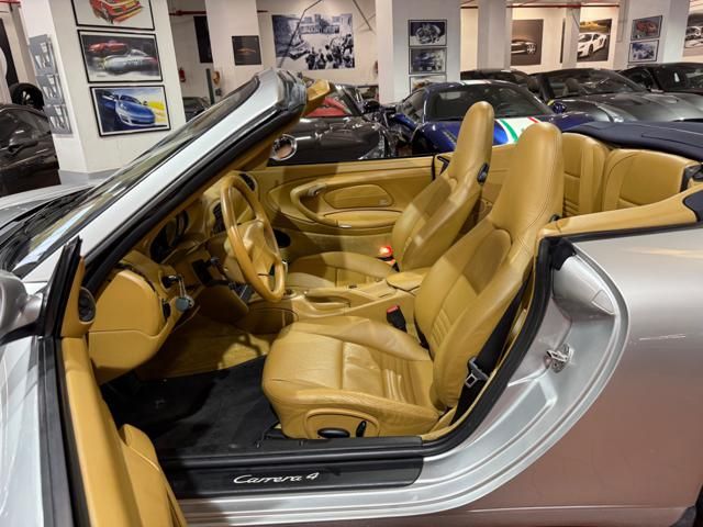 Porsche 911 for sale | PORSCHE 911 Carrera 4 Cabriolet-Manuale-Service book - Image 37