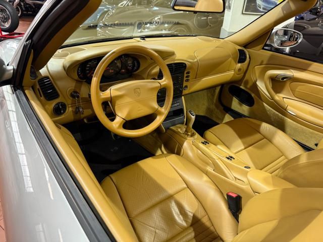 Porsche 911 for sale | PORSCHE 996 Carrera 4 cat Cabriolet-PELLE BEIGE-SERVICE BOOK - Image 41