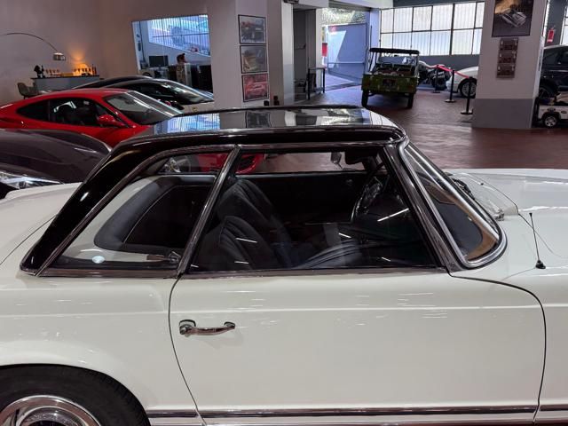 Mercedes-Benz SL for sale | MERCEDES-BENZ SL 230 ISCRITTA ASI - HARDTOP NERO - RESTAURATA - Image 24