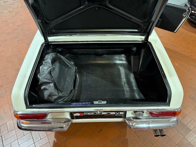 Mercedes-Benz SL for sale | MERCEDES-BENZ SL 230 ISCRITTA ASI - HARDTOP NERO - RESTAURATA - Image 15