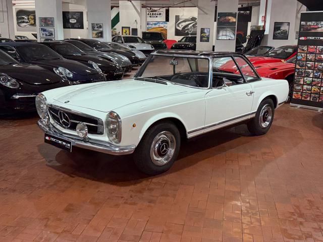 Mercedes-Benz SL for sale | MERCEDES-BENZ SL 230 ISCRITTA ASI - HARDTOP NERO - RESTAURATA - Image 18