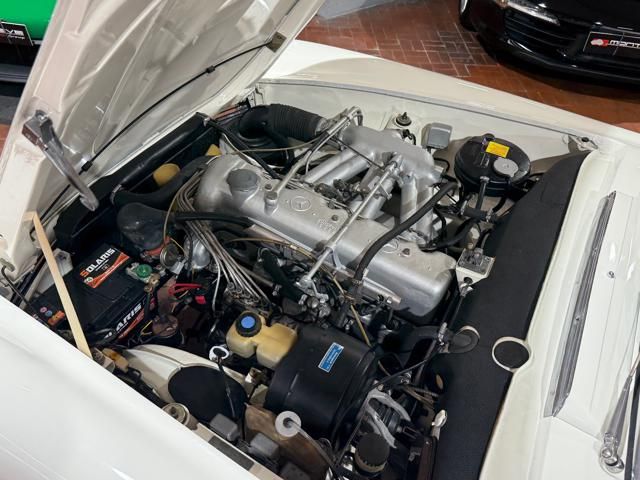 Mercedes-Benz SL for sale | MERCEDES-BENZ SL 230 ISCRITTA ASI - HARDTOP NERO - RESTAURATA - Image 13