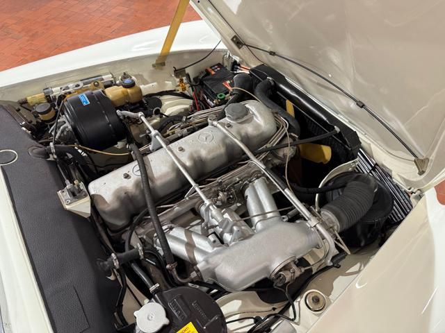 Mercedes-Benz SL for sale | MERCEDES-BENZ 230 SL -ISCRITTA ASI - HARDTOP NERO - RESTAURATA - Image 46