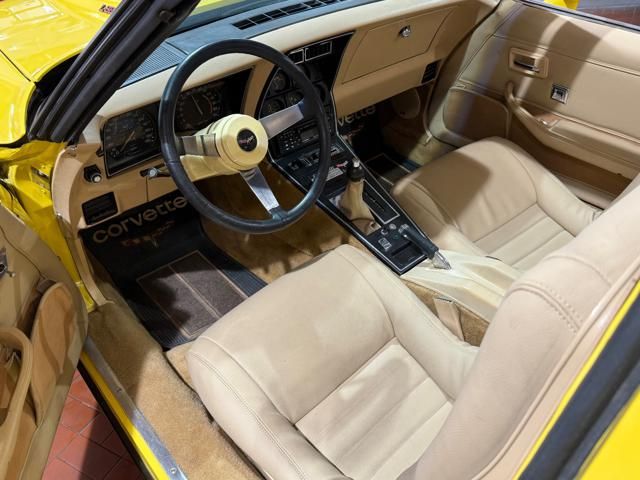 Chevrolet Corvette for sale | CHEVROLET Corvette C3 L82 - "Mako Shark" - Image 8