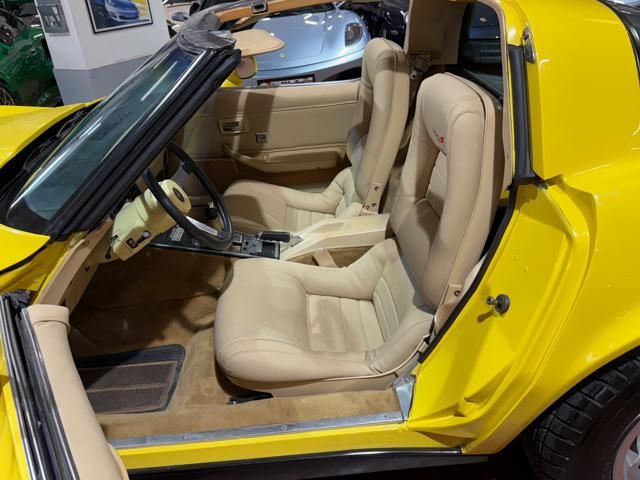 Chevrolet Corvette for sale | CHEVROLET Corvette C3 L82 - "Mako Shark" - Image 9