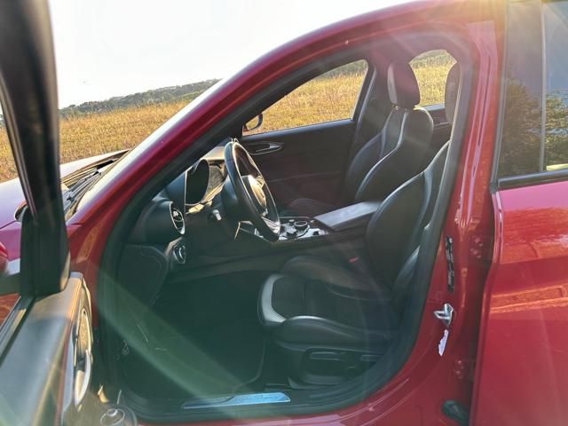 Alfa Romeo Giulia (952) for sale | ALFA ROMEO Giulia 2.9 T V6 Quadrifoglio MANUALE - Image 24