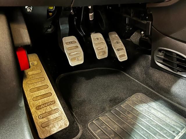 Abarth 595 for sale | ABARTH 595 1.4 Turbo T-Jet 180 CV Competizione - Image 27