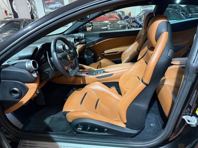 Ferrari GTC4Lusso for sale | FERRARI GTC4 Lusso V12 -GARANZIA FERRARI APPROVED-LIFTING - Image 27