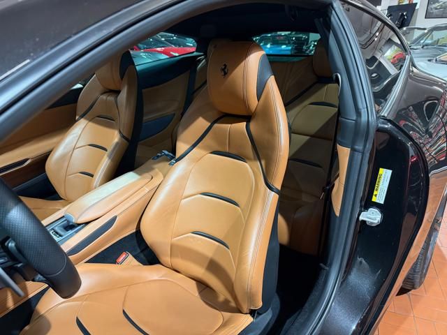 Ferrari GTC4Lusso for sale | FERRARI GTC4 Lusso V12 -GARANZIA FERRARI APPROVED-LIFTING - Image 29