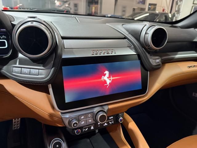 Ferrari GTC4Lusso for sale | FERRARI GTC4 Lusso V12 -GARANZIA FERRARI APPROVED-LIFTING - Image 11