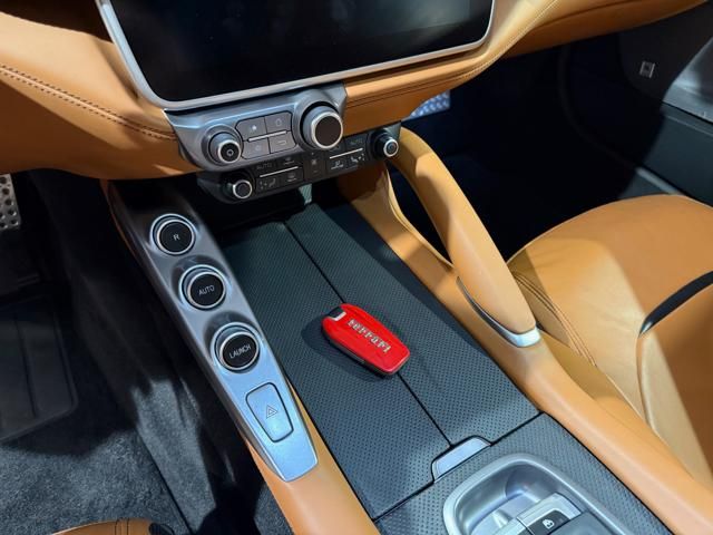 Ferrari GTC4Lusso for sale | FERRARI GTC4 Lusso V12 -GARANZIA FERRARI APPROVED-LIFTING - Image 12