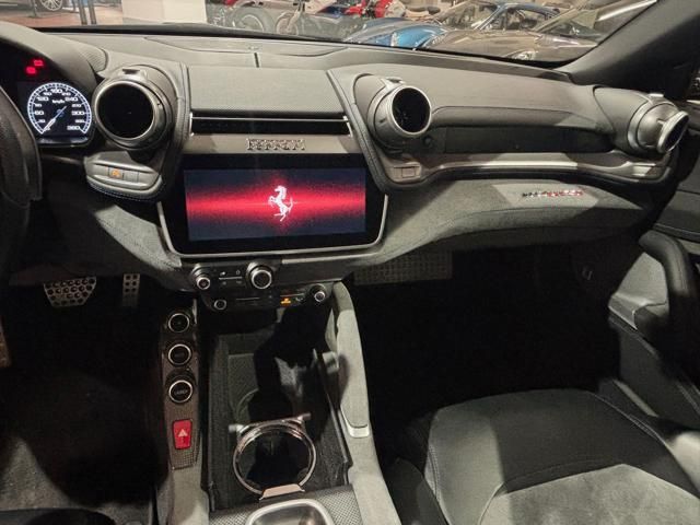 Ferrari GTC4Lusso for sale | FERRARI GTC4 Lusso V12 ALCANTARA-CARBONIO-WARRANTY 04/2027 - Image 31