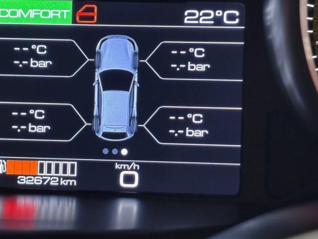 Ferrari GTC4Lusso for sale | FERRARI GTC4 Lusso V12 ALCANTARA-CARBONIO-WARRANTY 04/2027 - Image 19