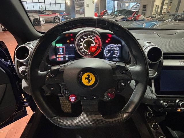 Ferrari GTC4Lusso for sale | FERRARI GTC4 Lusso V12 ALCANTARA-CARBONIO-WARRANTY 04/2027 - Image 30