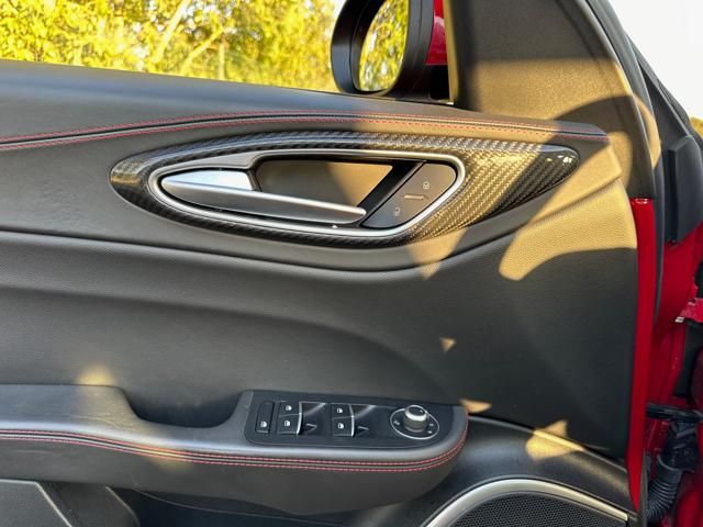 Alfa Romeo Giulia (952) for sale | ALFA ROMEO Giulia 2.9 T V6 Quadrifoglio MANUALE - Image 28