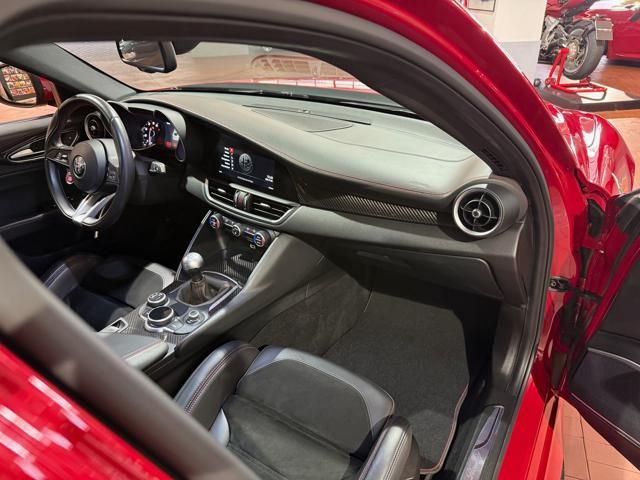 Alfa Romeo Giulia (952) for sale | ALFA ROMEO Giulia 2.9 T V6 Quadrifoglio MANUALE - Image 13