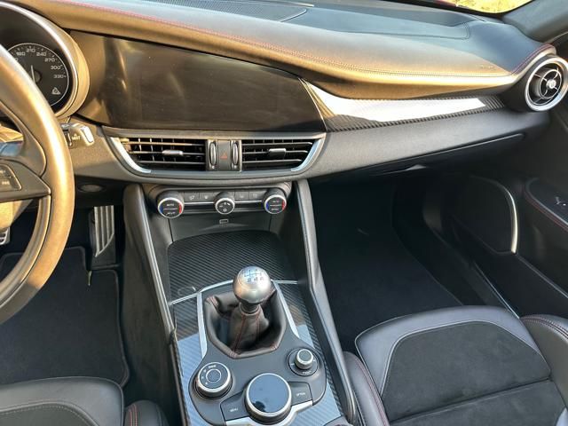 Alfa Romeo Giulia (952) for sale | ALFA ROMEO Giulia 2.9 T V6 Quadrifoglio MANUALE - Image 49