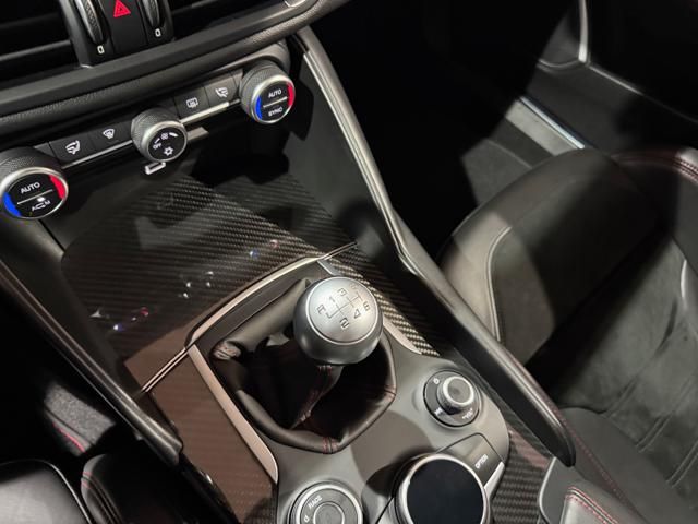 Alfa Romeo Giulia (952) for sale | ALFA ROMEO Giulia 2.9 T V6 Quadrifoglio MANUALE - Image 9